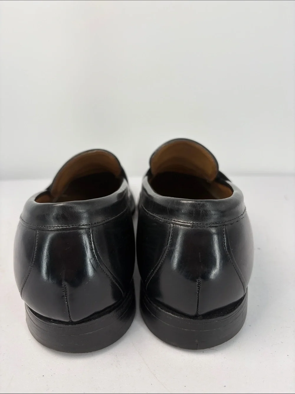 🦢 Johnston & Murphy Black Leather Penny Loafers